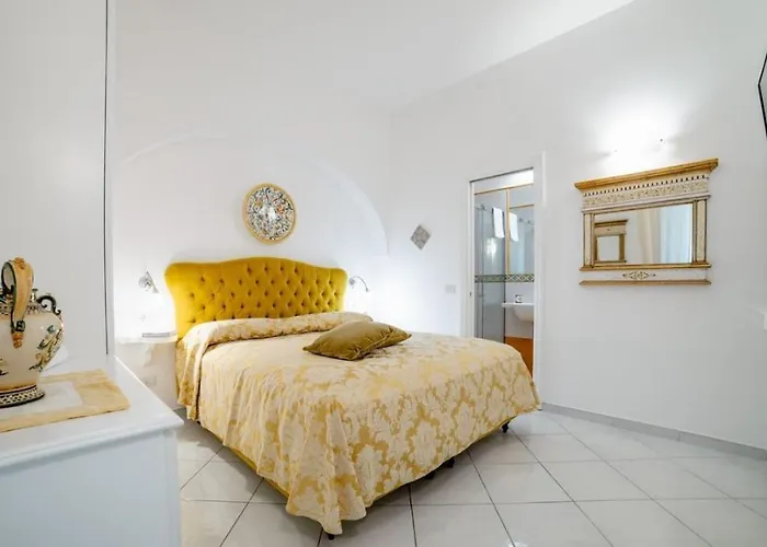 Willa La Dolce - Exclusive For Families & Groups